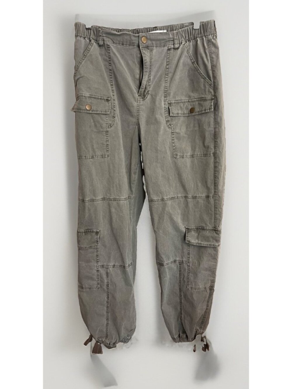 Altar'd State Cargo Pants Womens Size 31 Olive Grey Wide Leg Cargo Utility. Dd